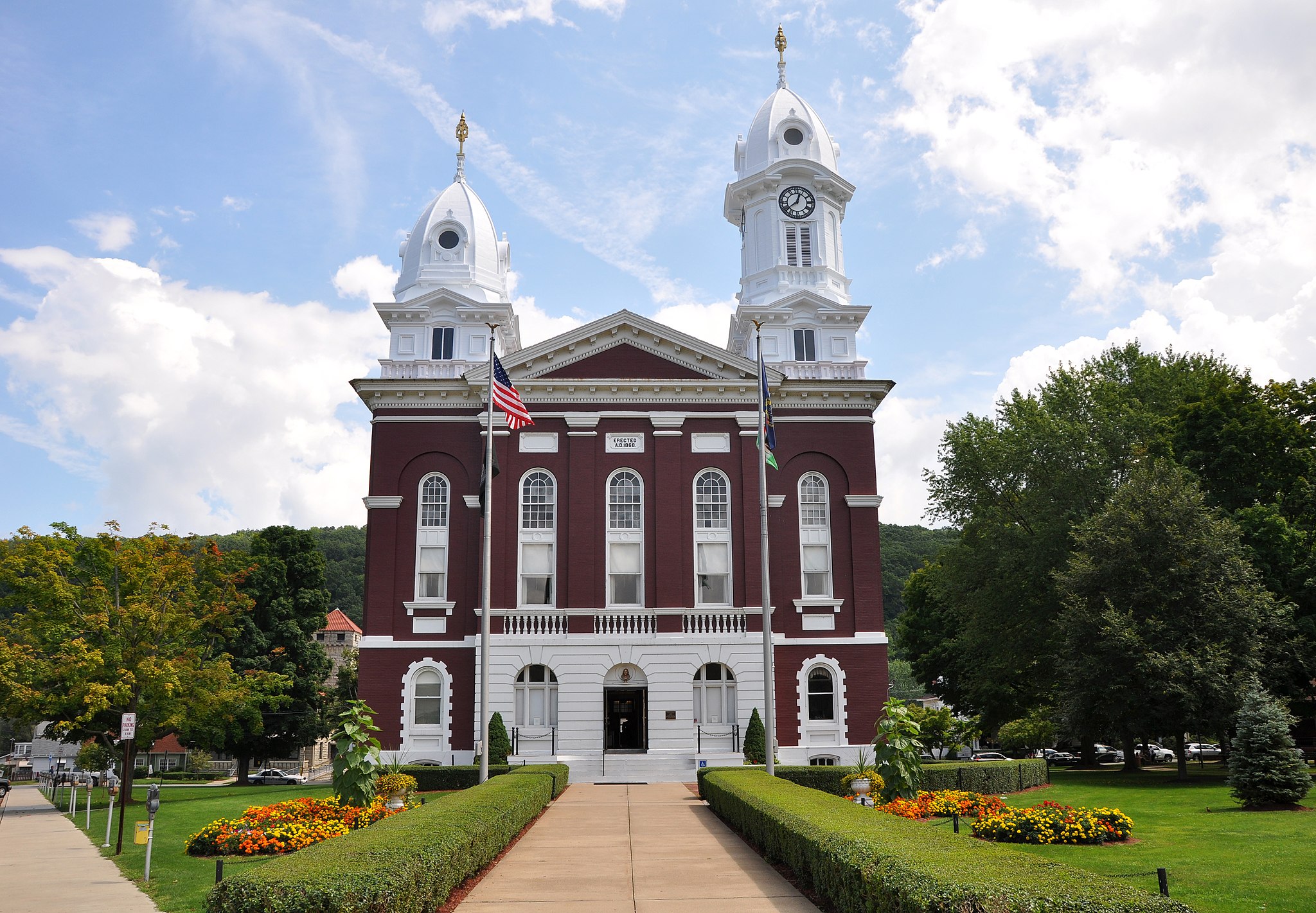 Venango County Courthouse in Franklin