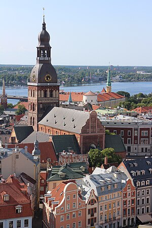 Riga: Název, Geografie, Dějiny