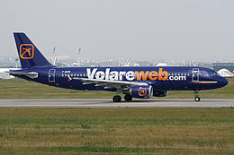 Volareweb A320 F-OHFR.jpg
