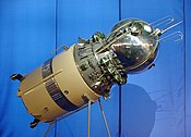 A Vosztok űrhajó makettje (a rakéta harmadik fokozatával)