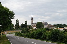 Vue du bourg de Chaillé-sous-les-Ormeaux (Éduarel, 8 juillet 2017).jpg