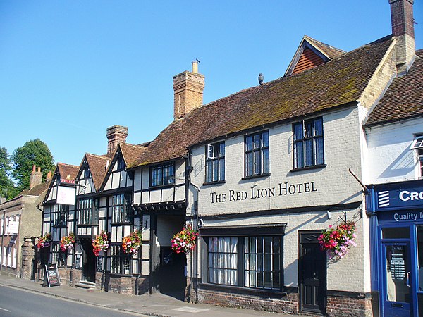 The Red Lion, one of Wendover's old coaching inns on the High Street