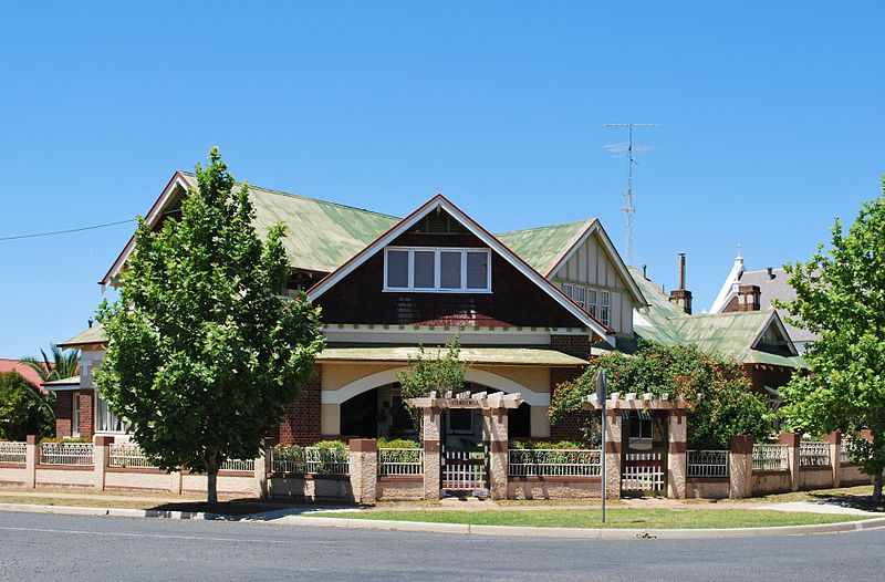 File:West Wyalong Federation House.JPG