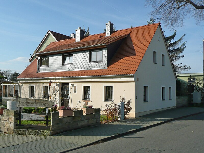 File:Wohnhaus Zschieren Struppener Straße62.JPG
