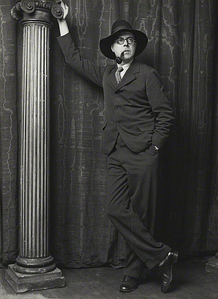 File:Wyndham Lewis photo by George Charles Beresford 1929.jpg