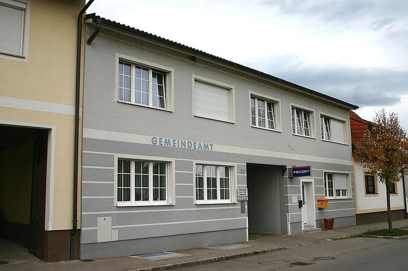 File:Zemendorf-Stöttera Gemeindeamt.jpg