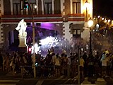 Zezensuzko (brau de foc) a les festes del Salvador a Getaria.Getariako Zezensuzkoa Salbatore jaietan.