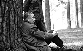 В. А. Попов в лесопарке Лебяжье, 1979 год