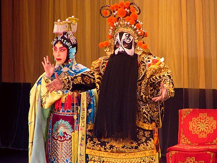 Costume and makeup in the opera Farewell My Concubine