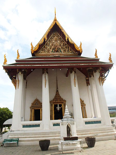 File:วัดสุวรรณารามราชวรวิหาร เขตบางกอกน้อย กรุงเทพมหานคร.JPG