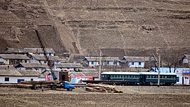 북부내륙선 림토역 ~ 연포역 구간에서 촬영된 게하형 동차 (2012년)