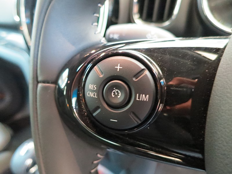 File:2019 Mini Countryman Plug-In Hybrid (62).jpg