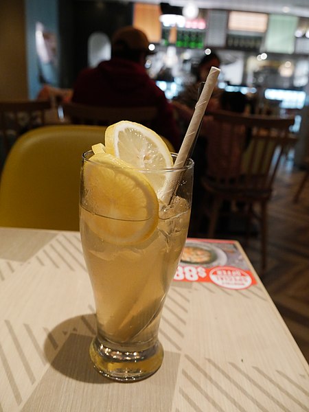 File:A iced lemon with honey drink from The Spaghetti House.jpg