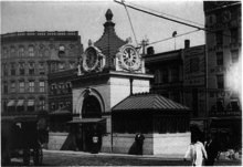 The original headhouse in 1898 Adams Square headhouse.png