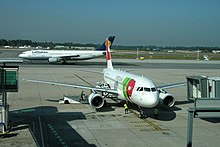 Aéroport de Porto 08.jpg