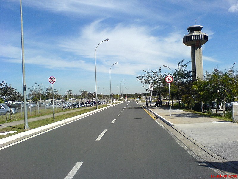 File:Aeroporto de Viracopos - panoramio - Paulo Humberto (1).jpg