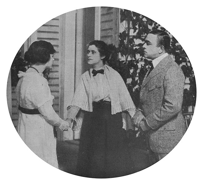 File:Alice Brady, Emma Dunn, and Robert Edeson in "Sinners".jpg