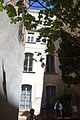 Hôtel Adhémar de Cransac cour, escalier, salon, rampe d'appui, décor intérieur (voir également : Hôtel Madon de Châteaublanc)
