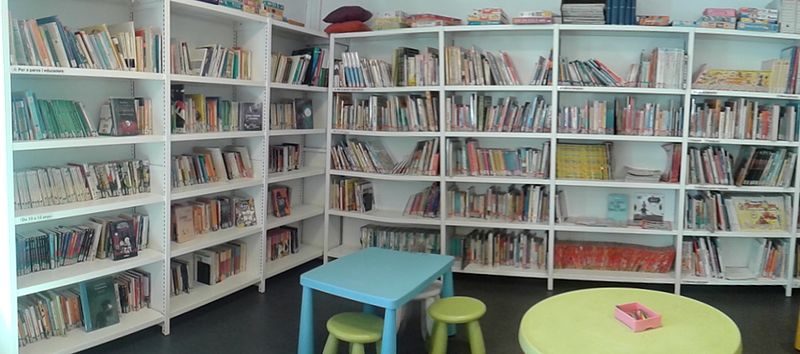 File:BLP20141022 Biblioteca 05.jpg