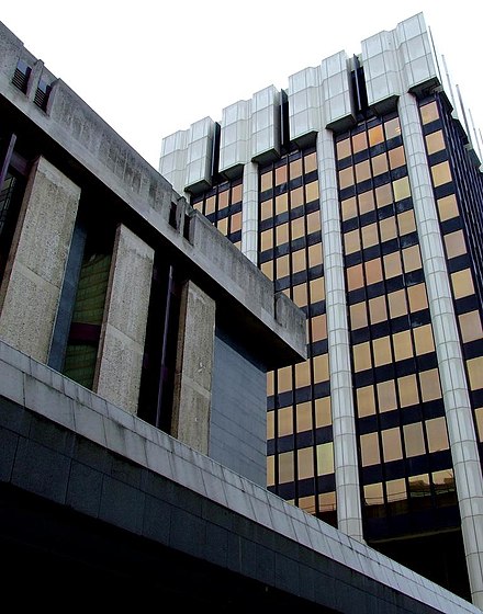 Bank Chambers from New York Street. Bank Chambers, Manchester.jpg