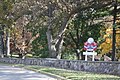 Looking east at the welcome sign for w:Baraboo, Wisconsin along w:Wisconsin Highway 33. Template:Commonist