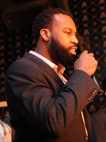 Davis speaking in 2008