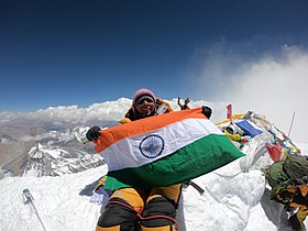 Bhawna Dehariya Mount Everest Summit Photo.jpg