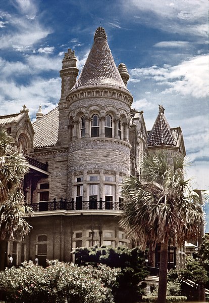 File:Bishop's Palace Galveston.jpg