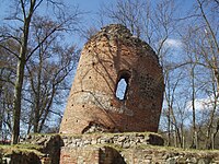 Een bergfried in de ruïnes van het kasteel Galenbeck.