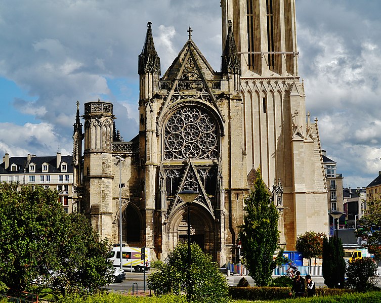 File:Caen Église Saint-Pierre Fassade 09.jpg