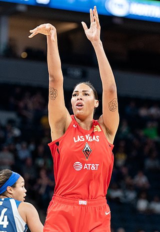 <span class="mw-page-title-main">Liz Cambage</span> Australian basketball player (born 1991)