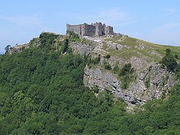 Carreg Cennen vu du sud-est - geograph.org.uk - 211604.jpg