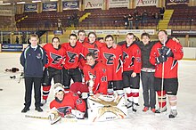 Die Edinburgh Eagles feiern 2009 ihren Sieg.