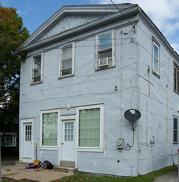 File:Central Garage Orleans.jpg