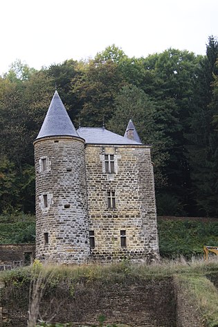 Chéhéry (08 Ardennes) - Château du Rocan XVIème siècle - Photo Francis Neuvens.JPG