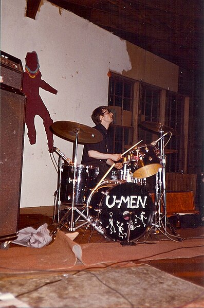 File:Charlie Ryan Drummer U-Men.jpg