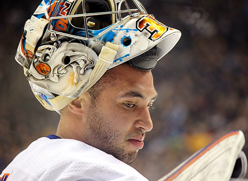 Goaltender mask - Wikipedia