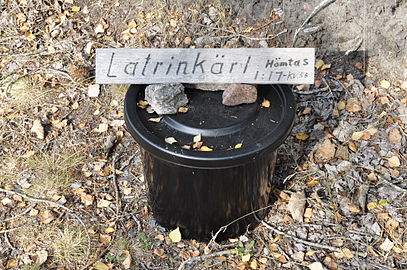 Latrinkärl på Ljusterö, 2014