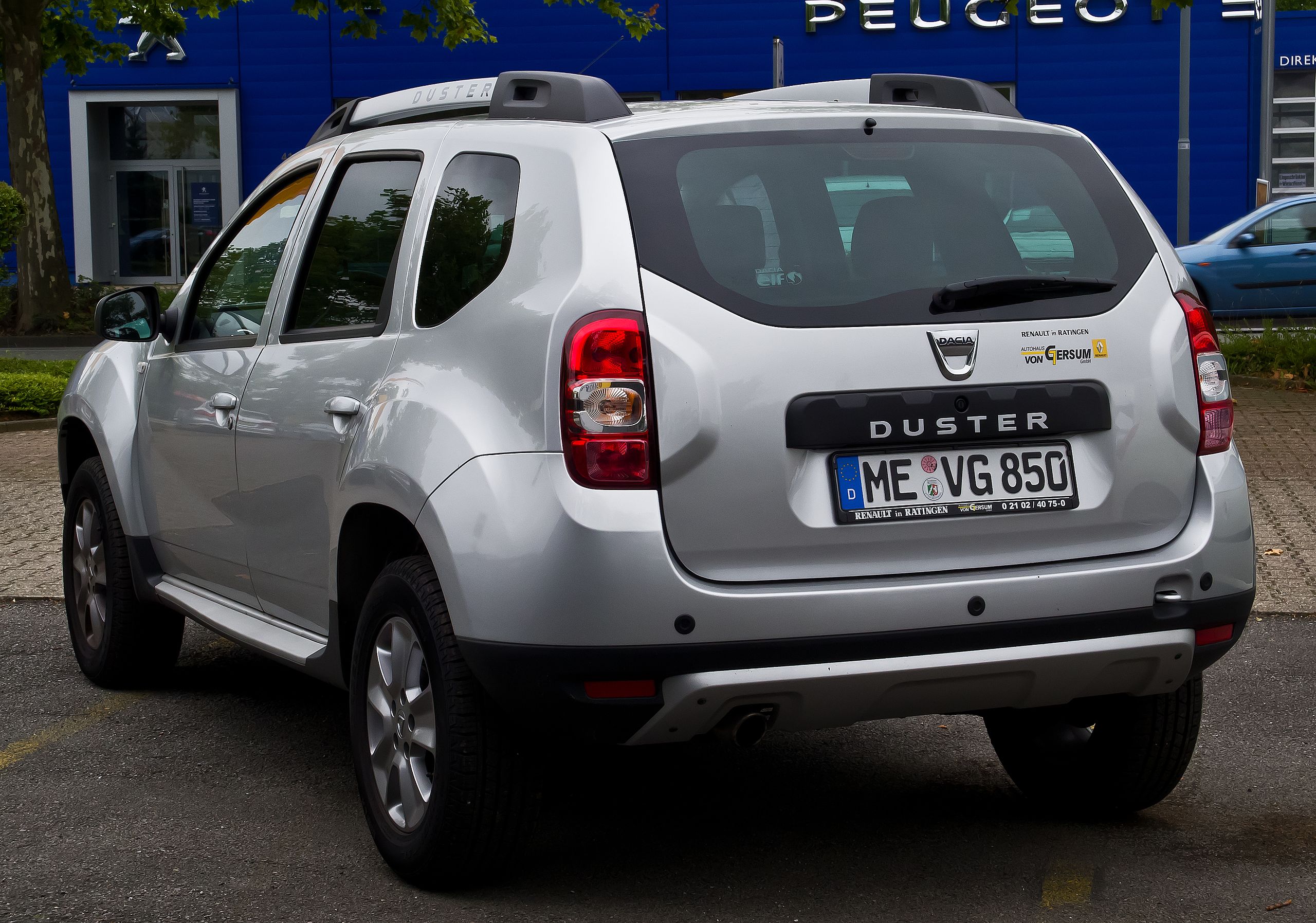 Книга Renault Duster 4*2/4*4 дв 1,6/2,0 руководство по ремонту цв фото За рулем SALE