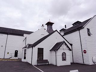 Dalwhinnie distillery whisky distillery