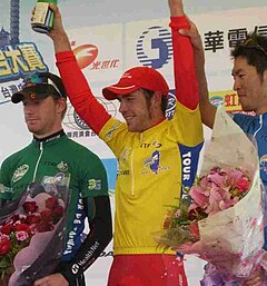 Dean Windsor (M.) bei der Tour de Taiwan 2007
