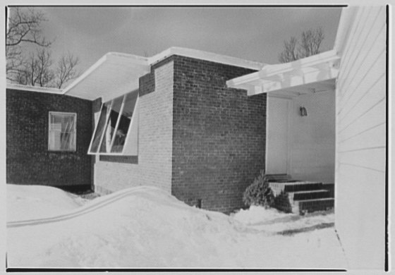 File:Donald C. Little, residence in Syosset, Long Island, New York. LOC gsc.5a14654.tif