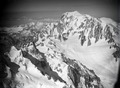 ETH-BIB-Aiguille du Géant, Mont Blanc, Aiguille du Tacul v. O. aus 4900 m-Inlandflüge-LBS MH01-006469.tif