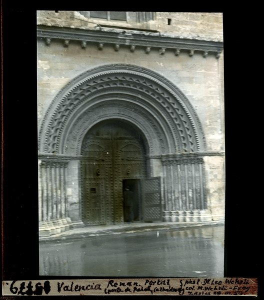 File:ETH-BIB-Valencia, Roman. Potal (Porte de -…?-)-Dia 247-15779.tif