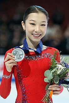 Elizabet Tursynbaeva aux Championnats des Quatre Continents 2019 - Remise des prix.jpg