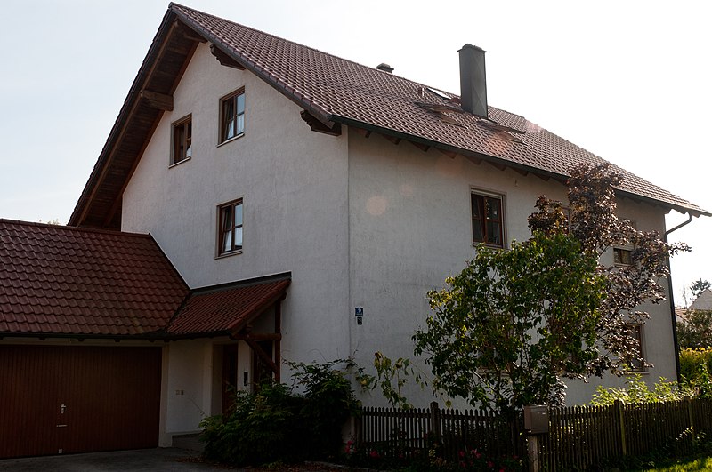 File:Ergolding Lindenstr-009 Bauernhaus.jpg