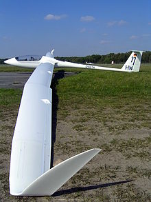 Extremely high aspect ratio wing (AR=51.33) of the Eta motor glider providing a L/D ratio of 70 Eta open class sailplane.JPG