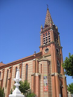 <span class="mw-page-title-main">Saint-Nauphary</span> Commune in Occitania, France