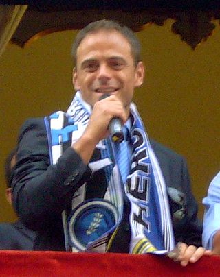 <span class="mw-page-title-main">Javier Farinós</span> Spanish footballer (born 1978)