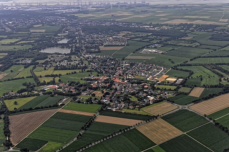 File:Flug -Nordholz-Hammelburg 2015 by-RaBoe 0026 - Debstedt, Langen, Bremerhaven.jpg